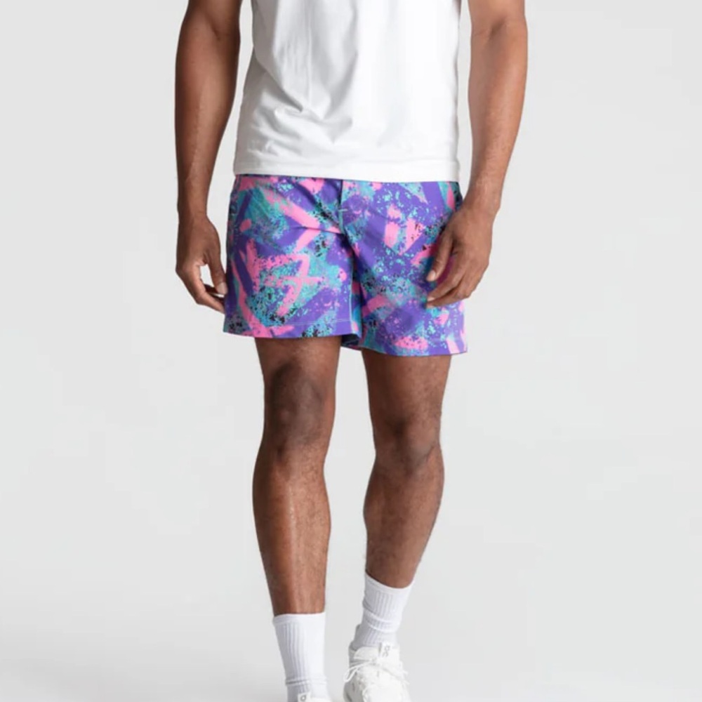 Birddogs Purple and Pink Splatter Lined Gym Shorts Size L Great Condition